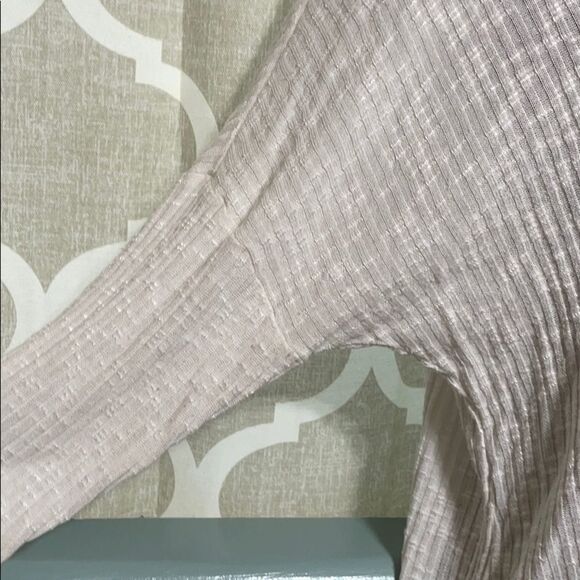 Daytrip Off-white With Black Letters “No Selfie Control” Batwing Sleeve Blouse L - Picture 6 of 15